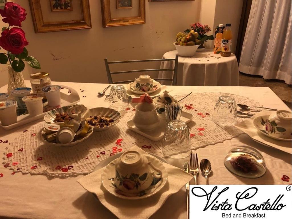 Vista Castello Bed & Breakfast Rovereto  Bagian luar foto